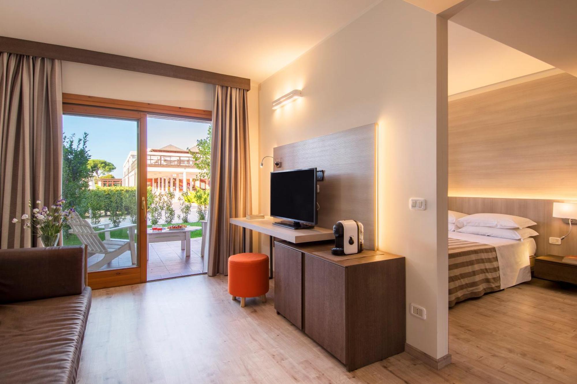 Ethra Reserve Valentino Castellaneta Marina Chambre photo
